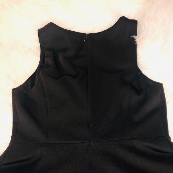 Black mini dress - Picture 4 of 4